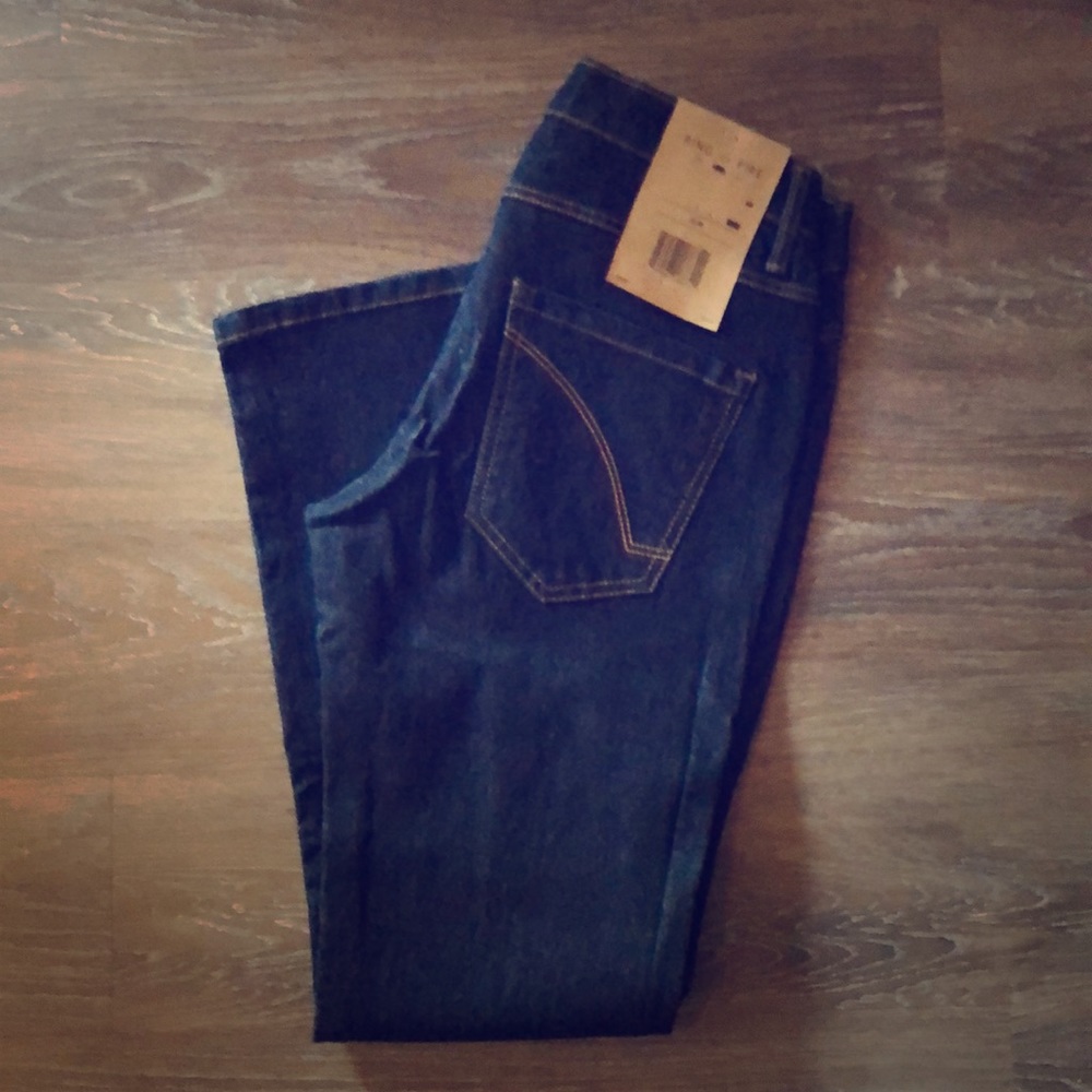 Slim fit men’s dark stretch jeans